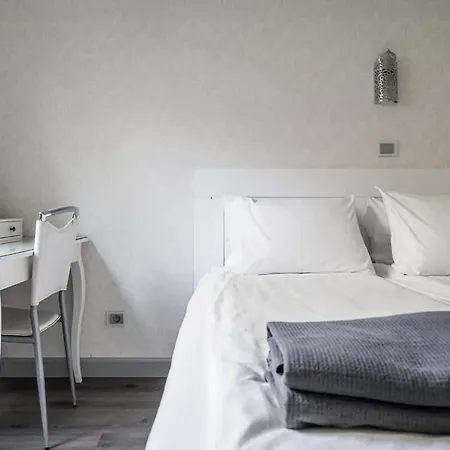 Lejlighed Domillion 1bdr Quiet W Parking & Greenery B9c1 *